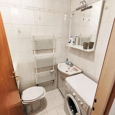 Quiet Near Center Apartamento *